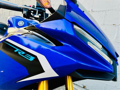 2025 Yamaha YZF-R3 in Foxboro, Massachusetts - Photo 12