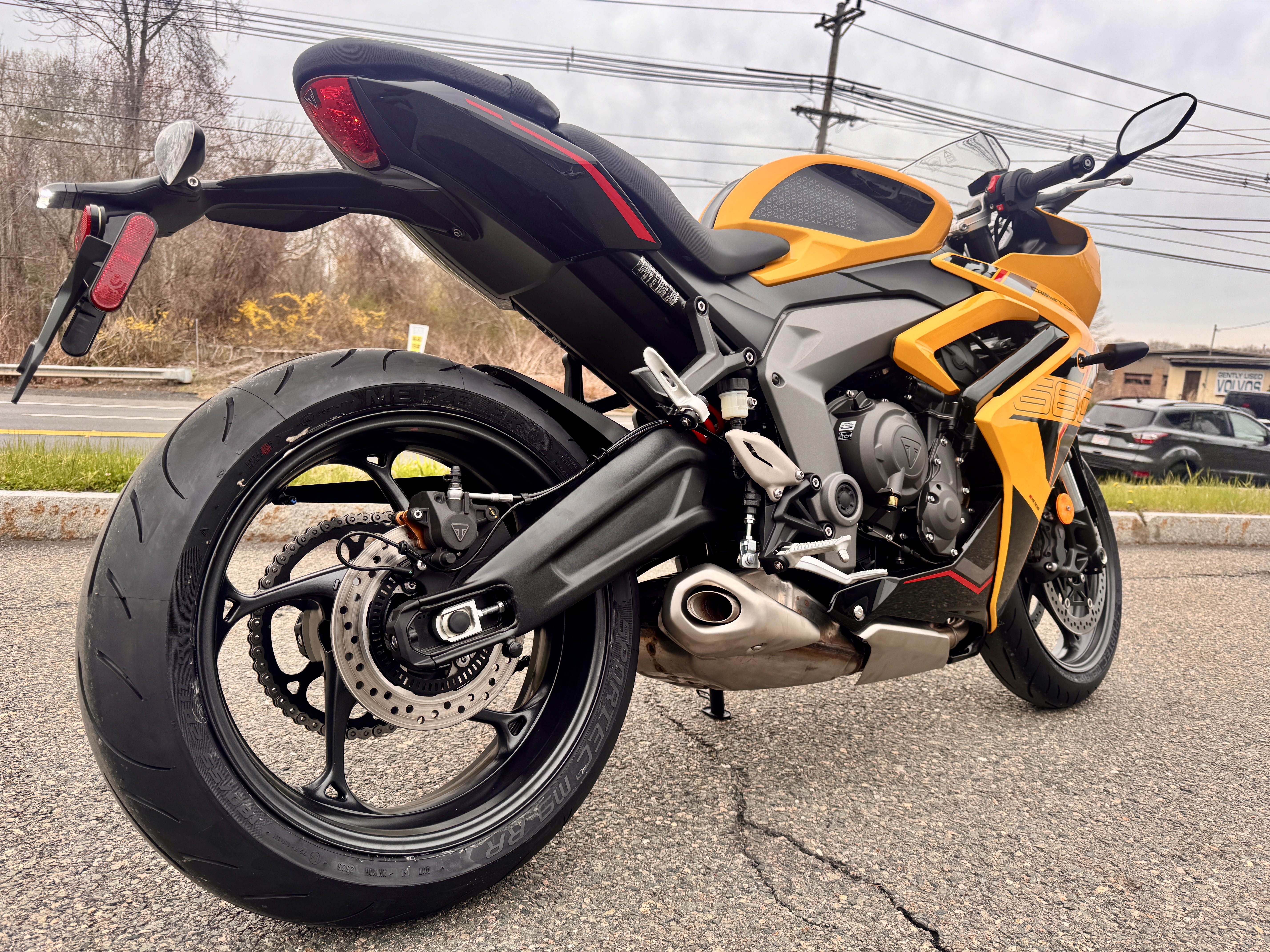New 2026 Triumph Daytona 660 Cosmic Yellow / Sapphire Black