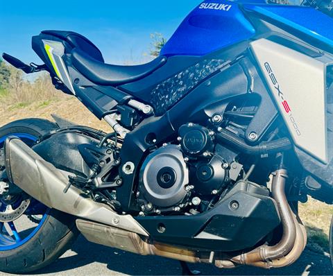 2023 Suzuki GSX-S1000 in Foxboro, Massachusetts - Photo 8