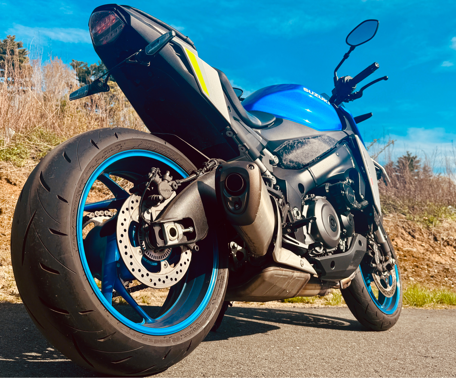 2023 Suzuki GSX-S1000 in Foxboro, Massachusetts - Photo 11