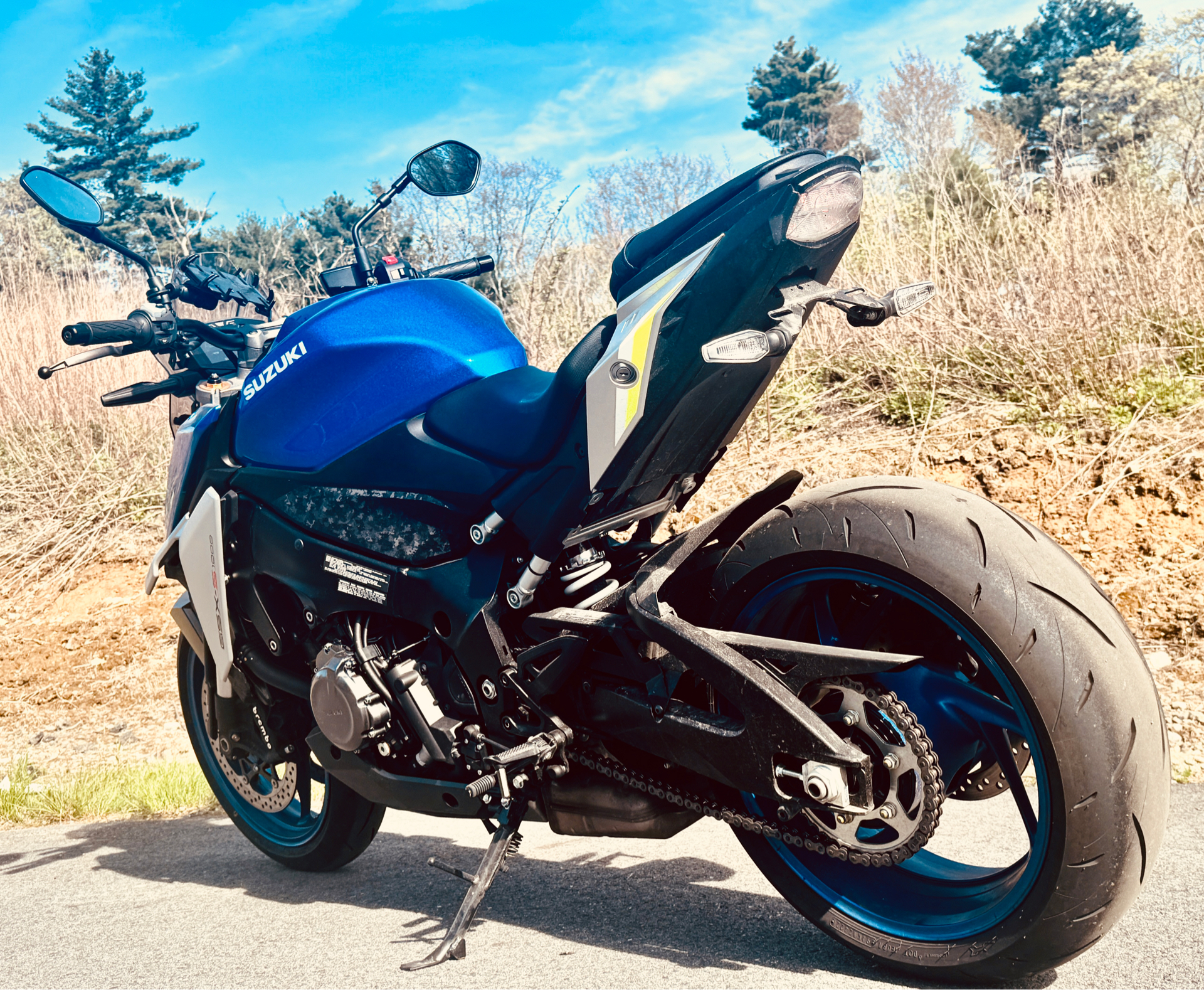 2023 Suzuki GSX-S1000 in Foxboro, Massachusetts - Photo 9