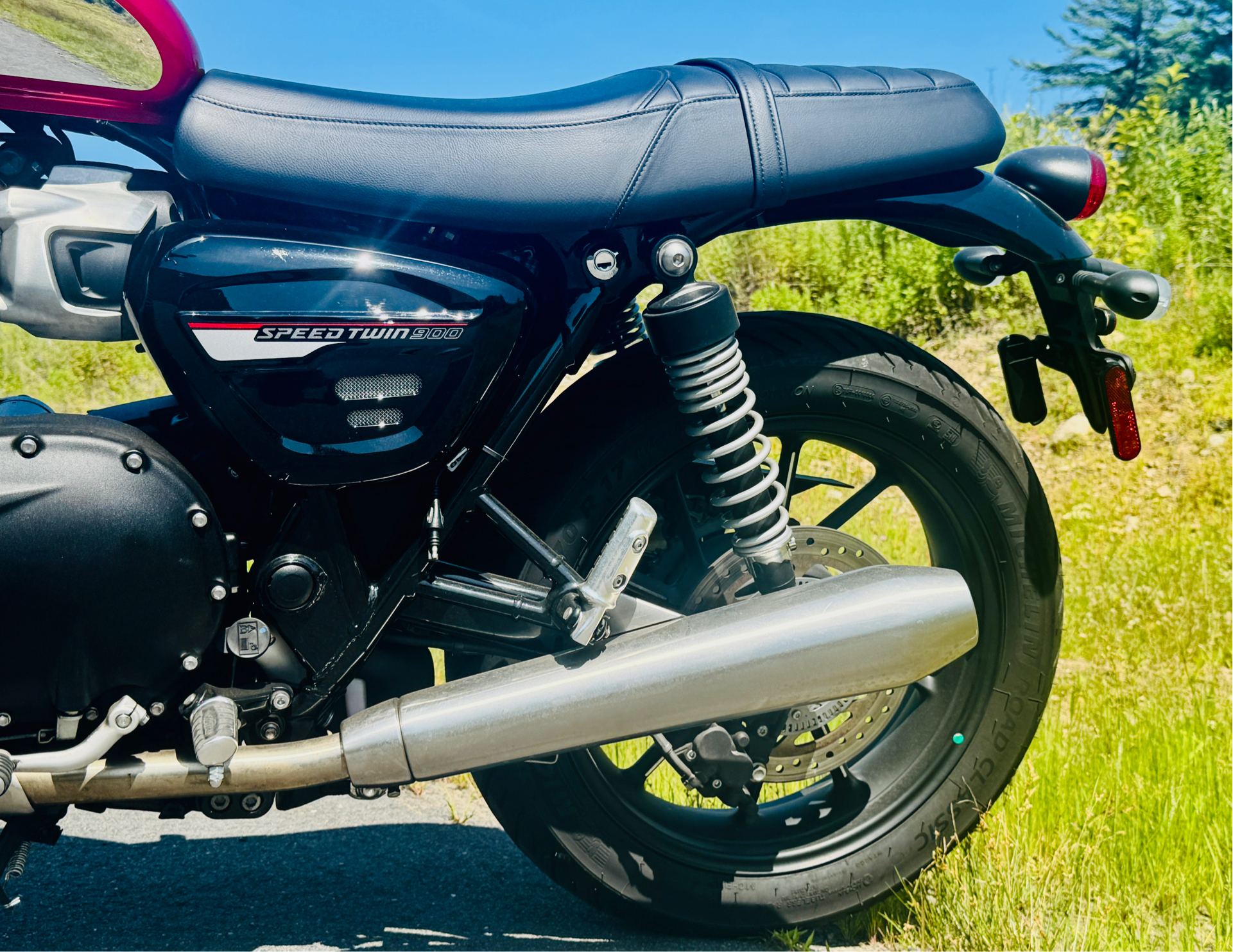 2023 Triumph Speed Twin 900 Chrome Edition in Foxboro, Massachusetts - Photo 9
