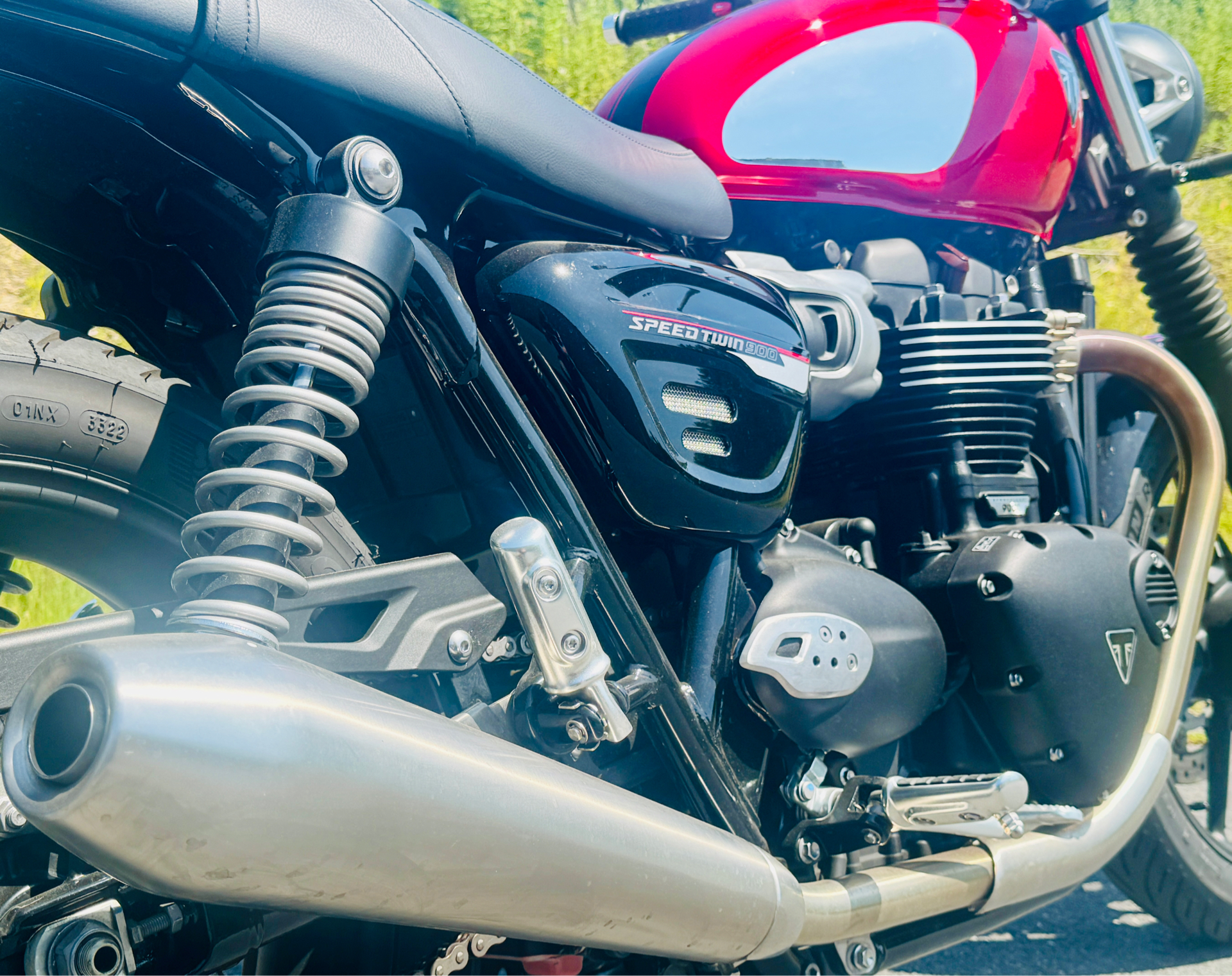 2023 Triumph Speed Twin 900 Chrome Edition in Foxboro, Massachusetts - Photo 21