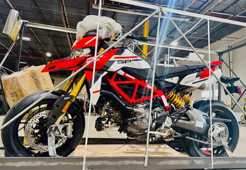 2025 Ducati HYPERMOTARD 950 SP in Foxboro, Massachusetts