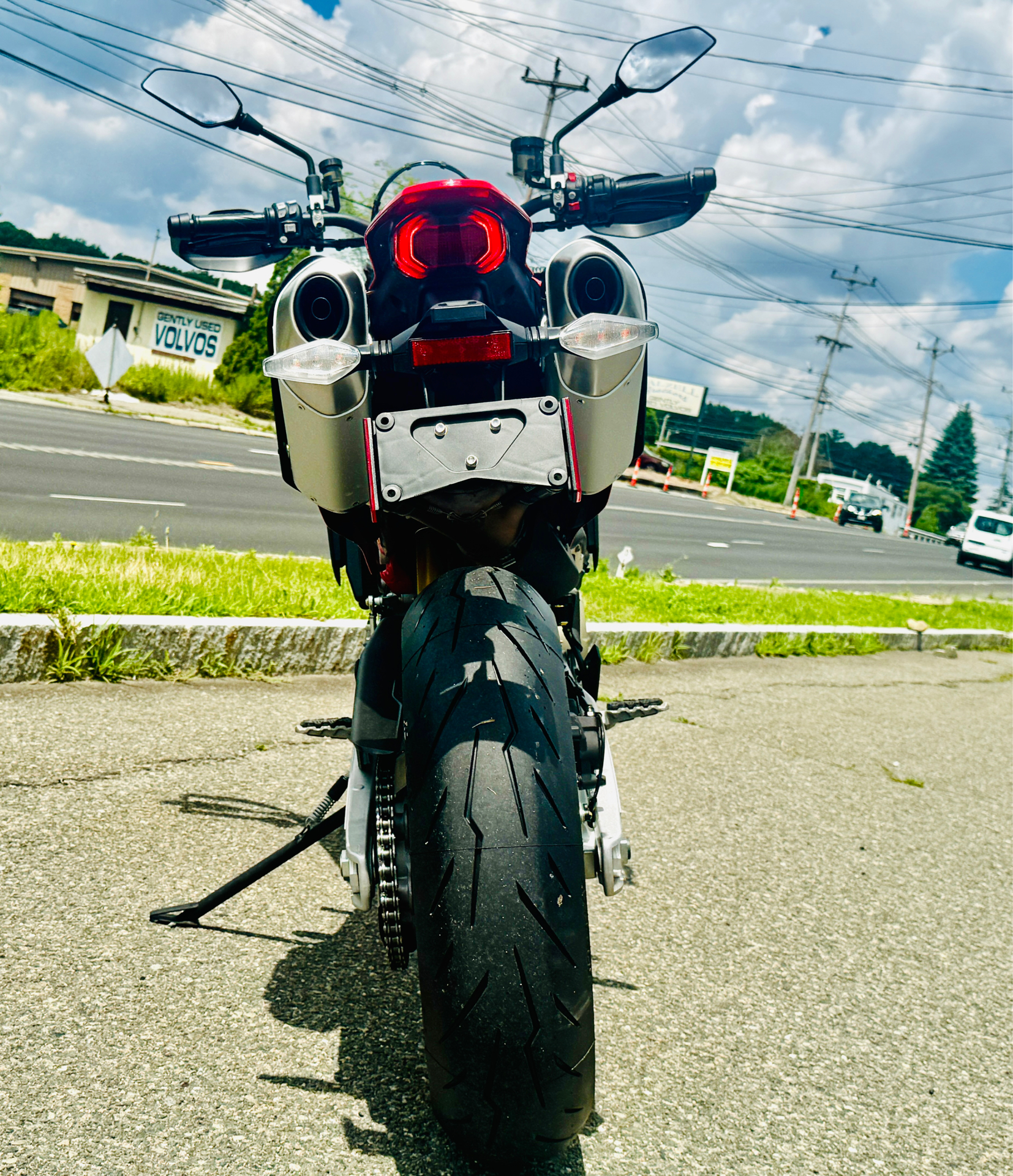 2025 Ducati Hypermotard 698 Mono in Foxboro, Massachusetts - Photo 20