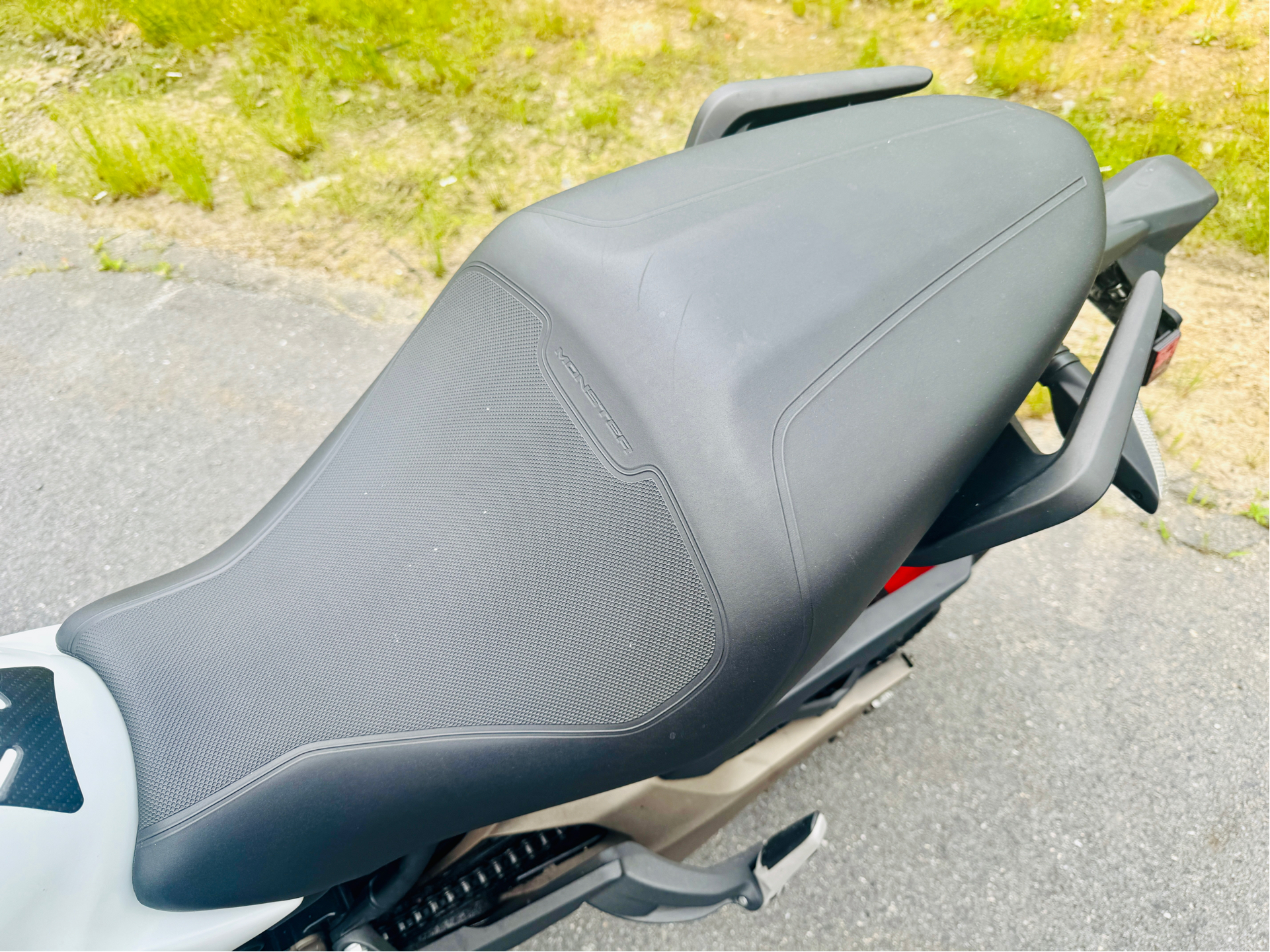 2015 Ducati Monster 821 in Foxboro, Massachusetts - Photo 17