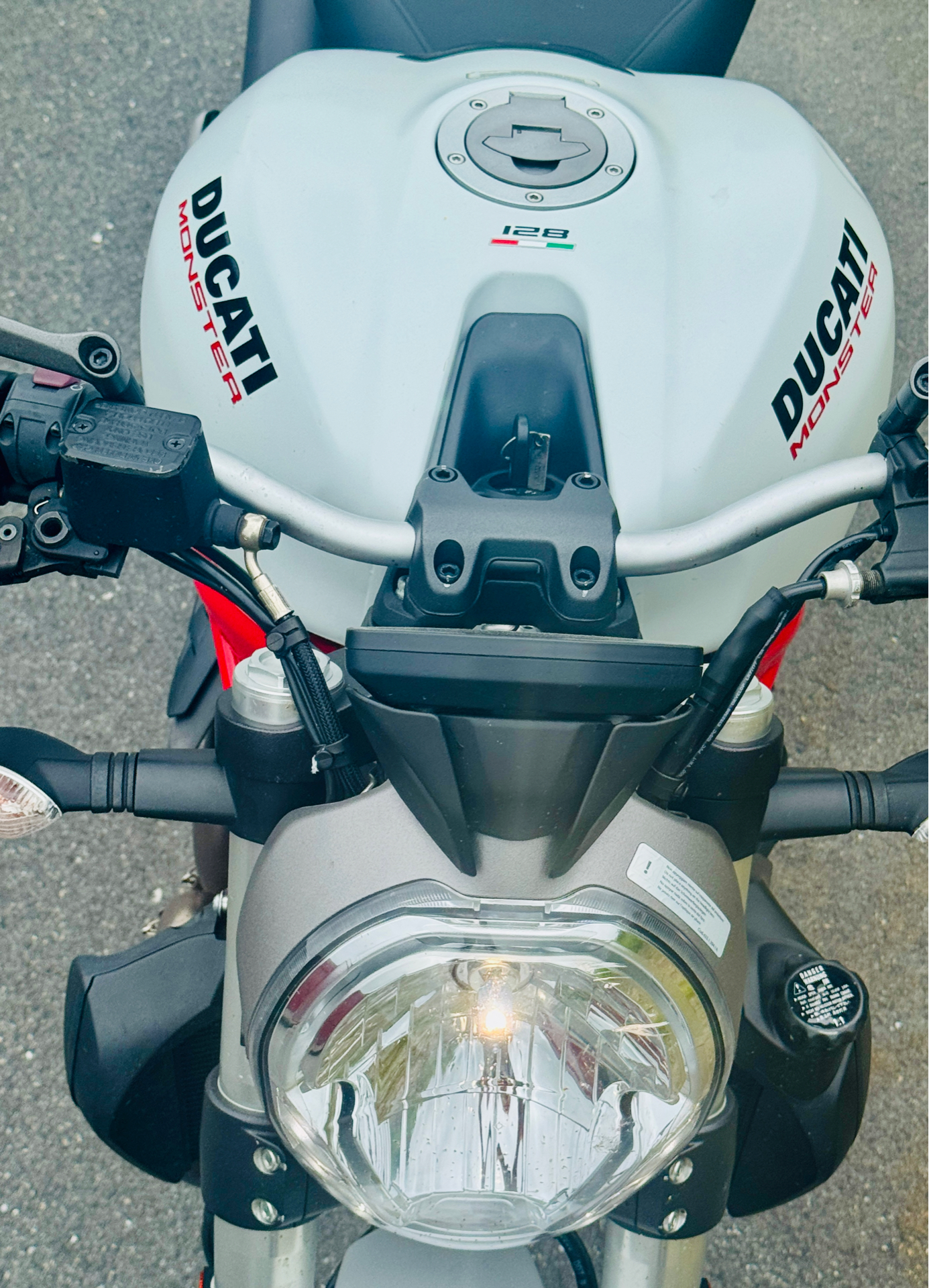 2015 Ducati Monster 821 in Foxboro, Massachusetts - Photo 4