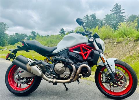 2015 Ducati Monster 821 in Foxboro, Massachusetts - Photo 12