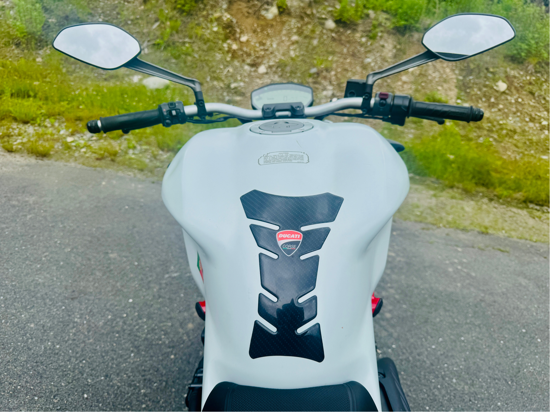 2015 Ducati Monster 821 in Foxboro, Massachusetts - Photo 13