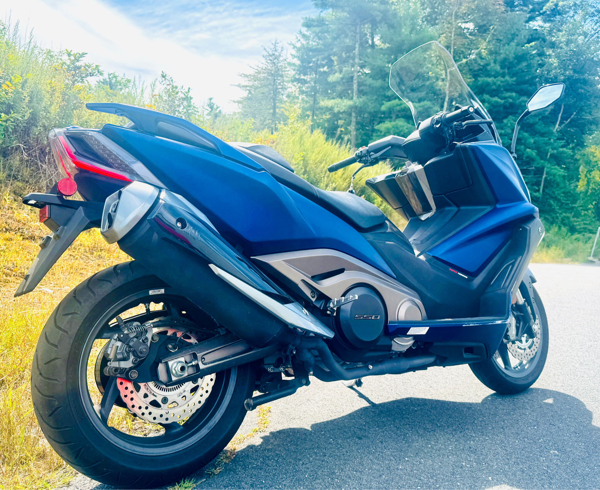 2023 Kymco AK 550i ABS in Foxboro, Massachusetts - Photo 9