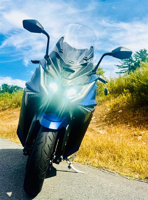 2023 Kymco AK 550i ABS in Foxboro, Massachusetts - Photo 5