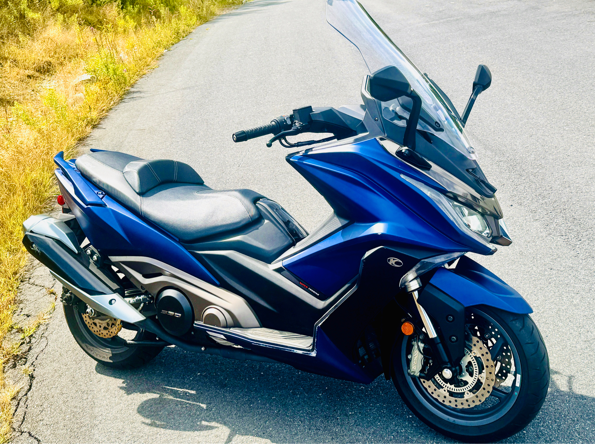 2023 Kymco AK 550i ABS in Foxboro, Massachusetts - Photo 14