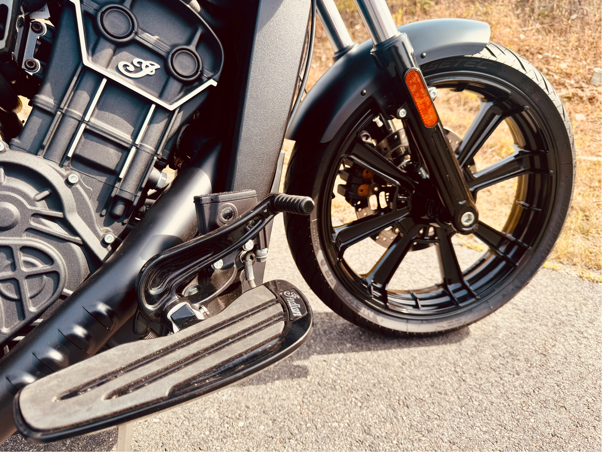 2023 Indian Motorcycle Scout® Rogue ABS in Foxboro, Massachusetts - Photo 22
