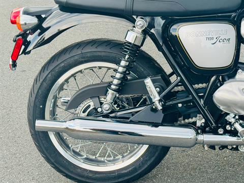 2025 Triumph Bonneville T120 in Foxboro, Massachusetts - Photo 16