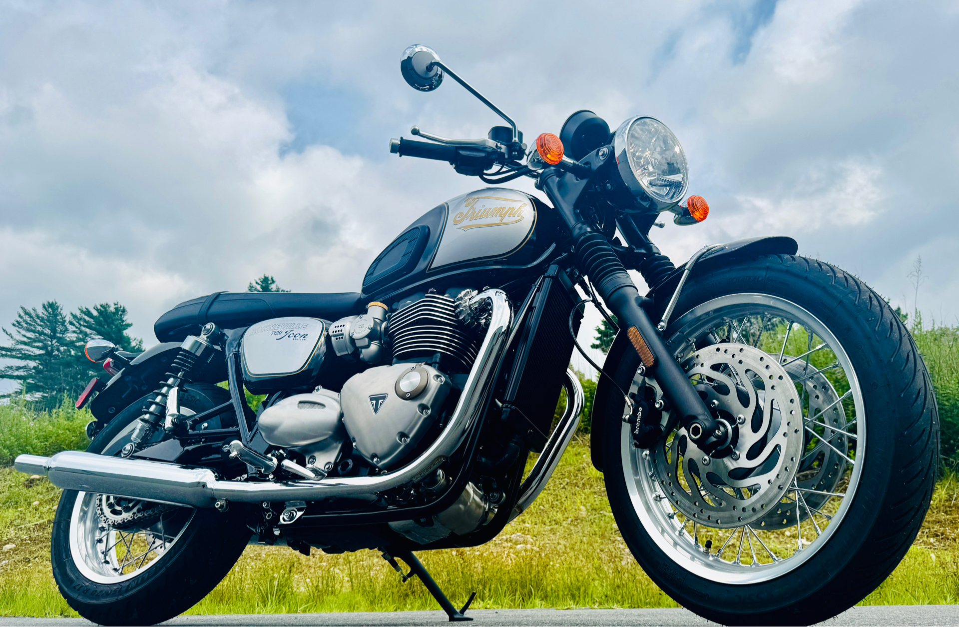 2025 Triumph Bonneville T120 in Foxboro, Massachusetts - Photo 13