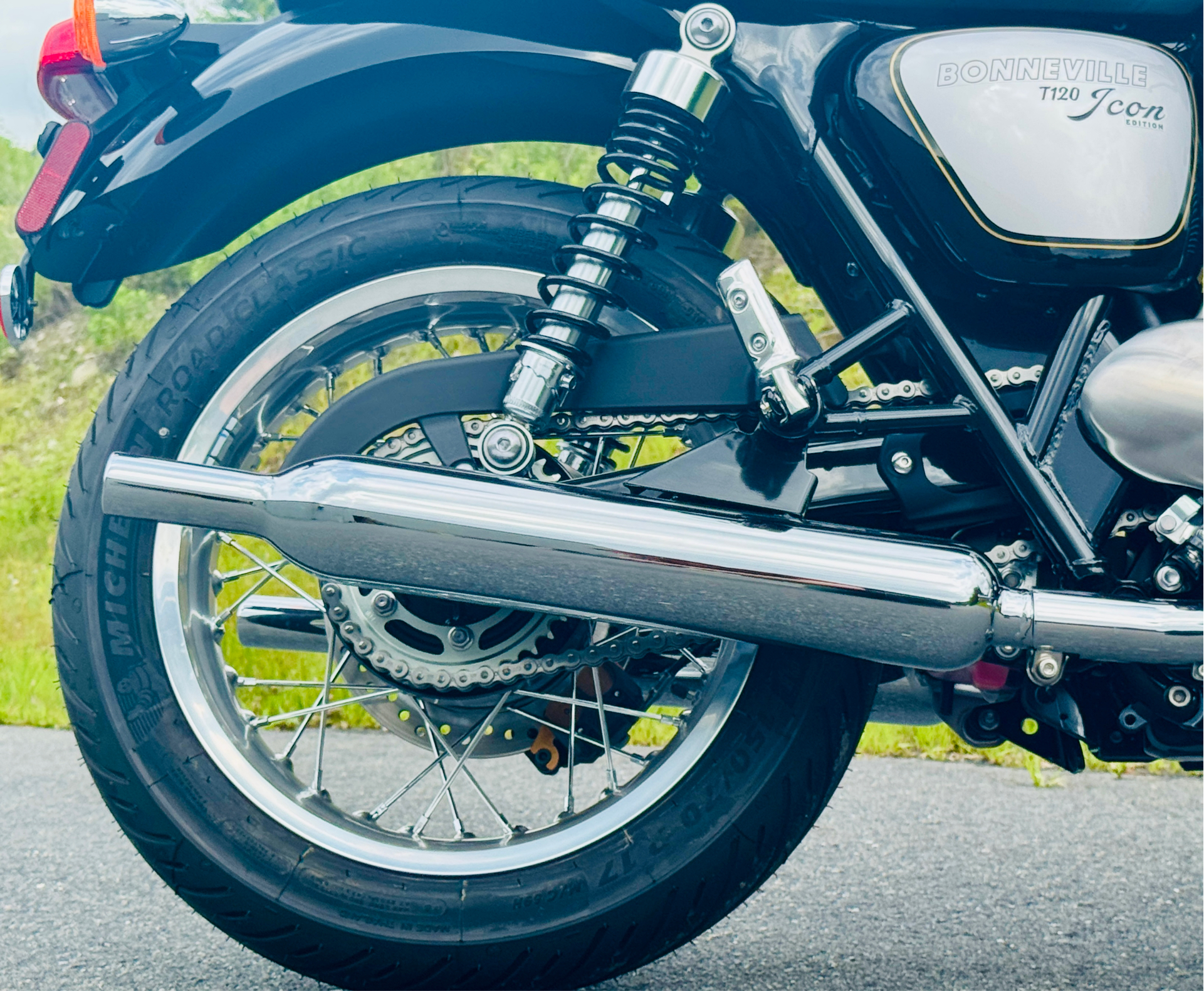 2025 Triumph Bonneville T120 in Foxboro, Massachusetts - Photo 22