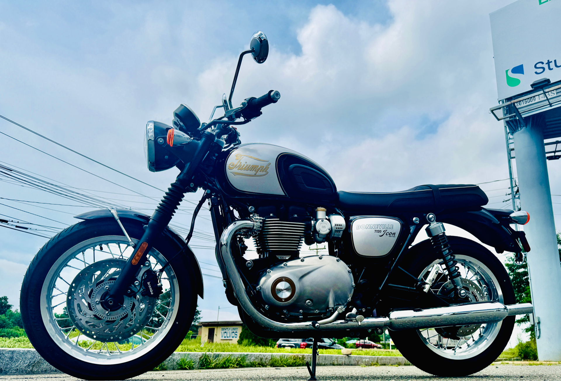 2025 Triumph Bonneville T120 in Foxboro, Massachusetts - Photo 11