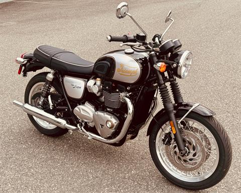 2025 Triumph Bonneville T120 in Foxboro, Massachusetts - Photo 3