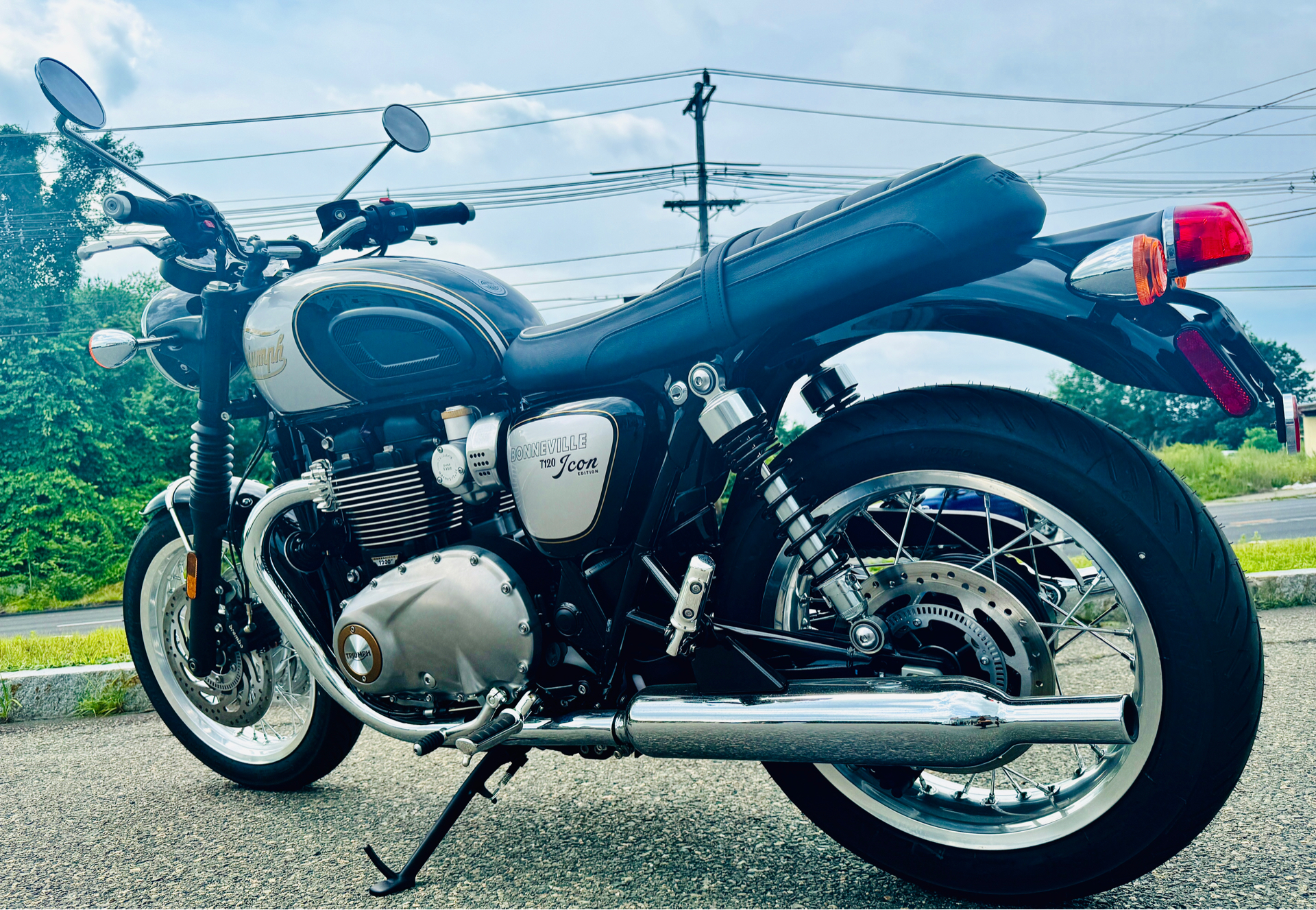 2025 Triumph Bonneville T120 in Foxboro, Massachusetts - Photo 7
