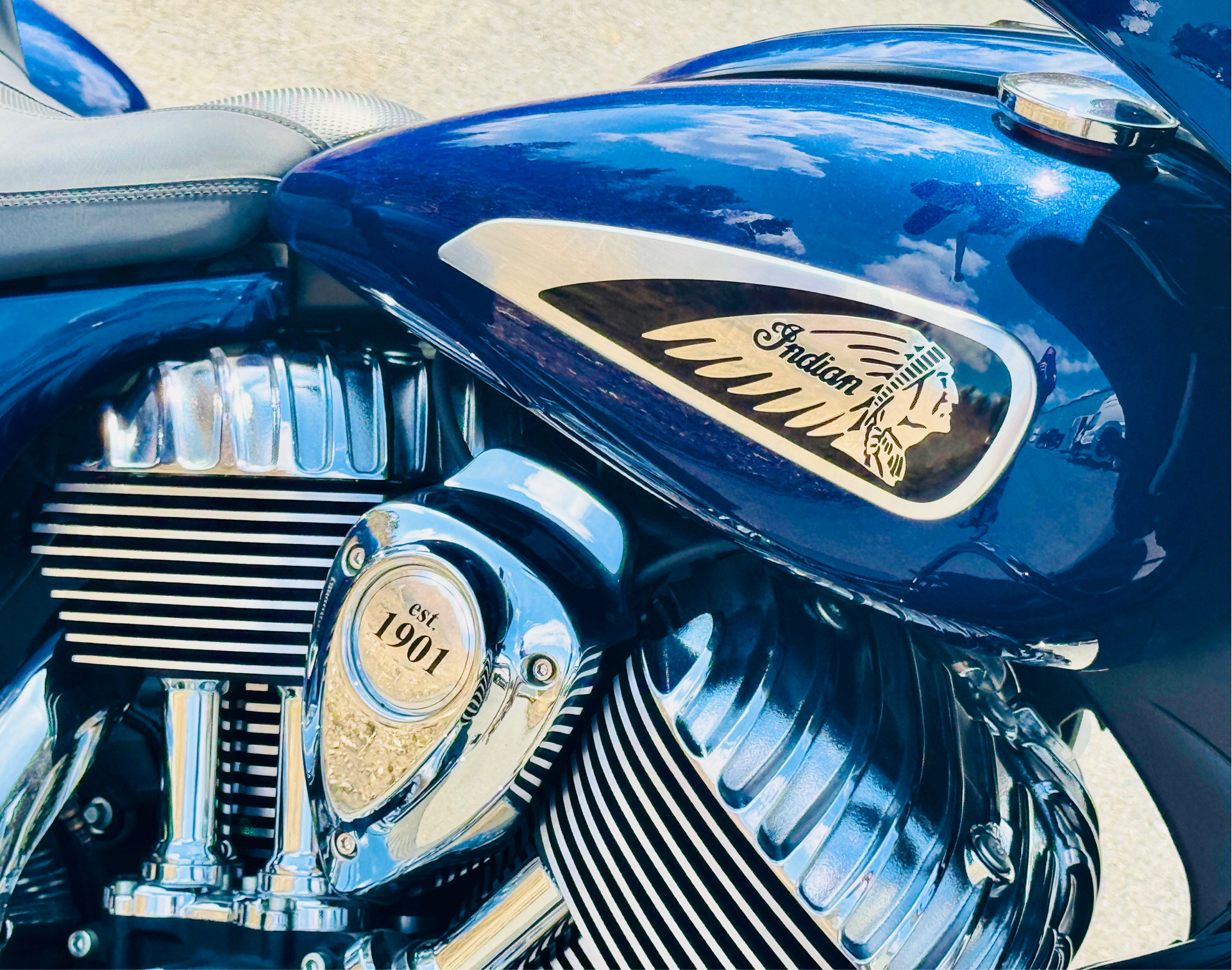 2022 Indian Motorcycle Chieftain® Limited in Foxboro, Massachusetts - Photo 2
