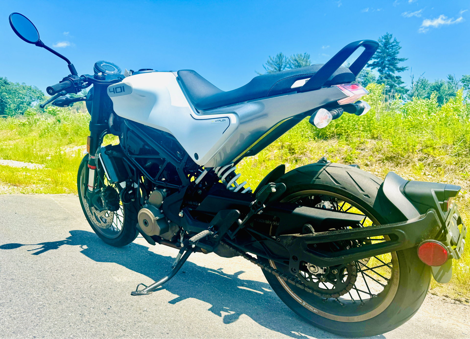 2022 Husqvarna Svartpilen 401 in Foxboro, Massachusetts - Photo 9