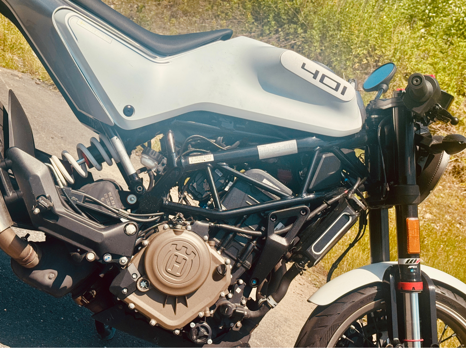 2022 Husqvarna Svartpilen 401 in Foxboro, Massachusetts - Photo 6