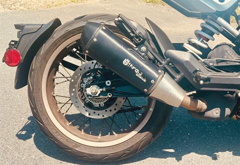 2022 Husqvarna Svartpilen 401 in Foxboro, Massachusetts - Photo 22
