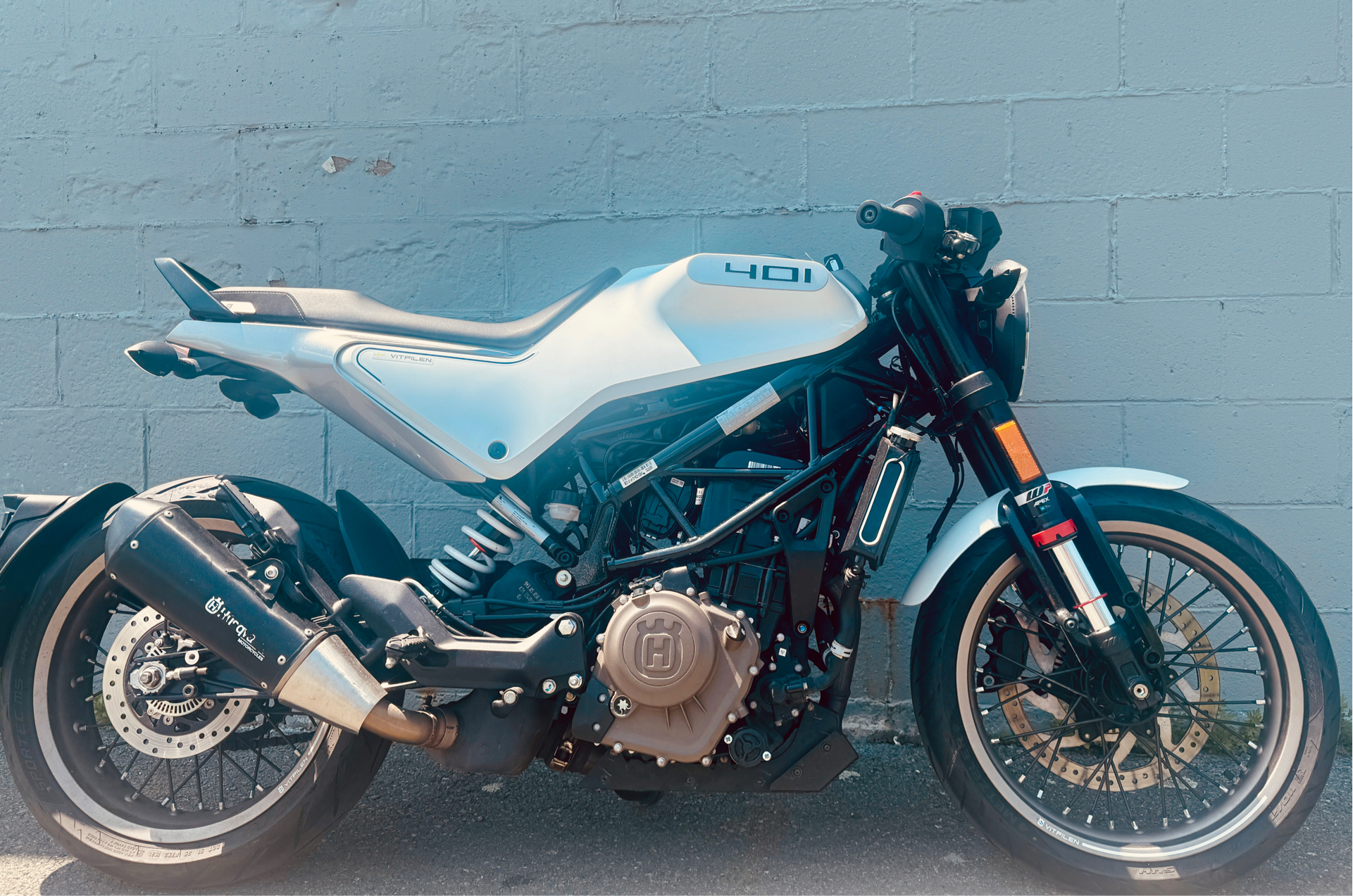 2022 Husqvarna Svartpilen 401 in Foxboro, Massachusetts - Photo 11