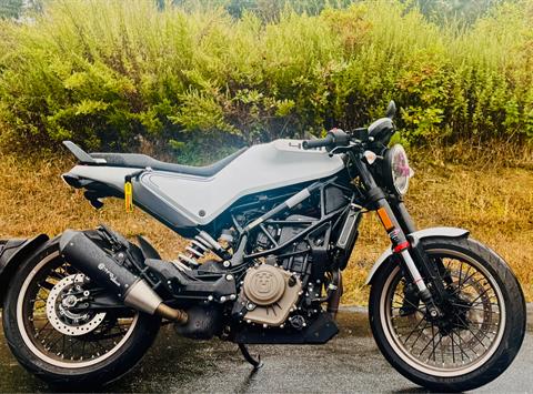 2022 Husqvarna Svartpilen 401 in Foxboro, Massachusetts - Photo 13