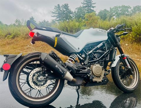 2022 Husqvarna Svartpilen 401 in Foxboro, Massachusetts - Photo 9