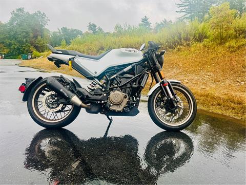 2022 Husqvarna Svartpilen 401 in Foxboro, Massachusetts - Photo 22