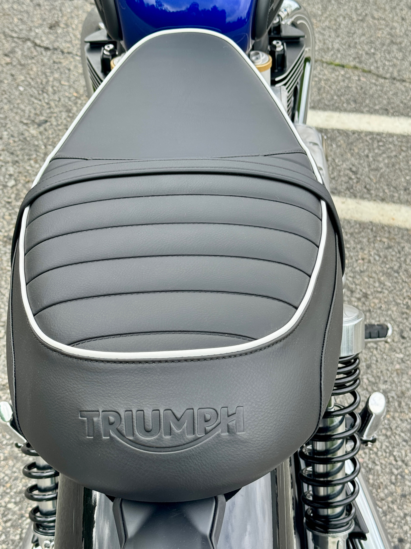 2024 Triumph Bonneville T120 in Foxboro, Massachusetts - Photo 12