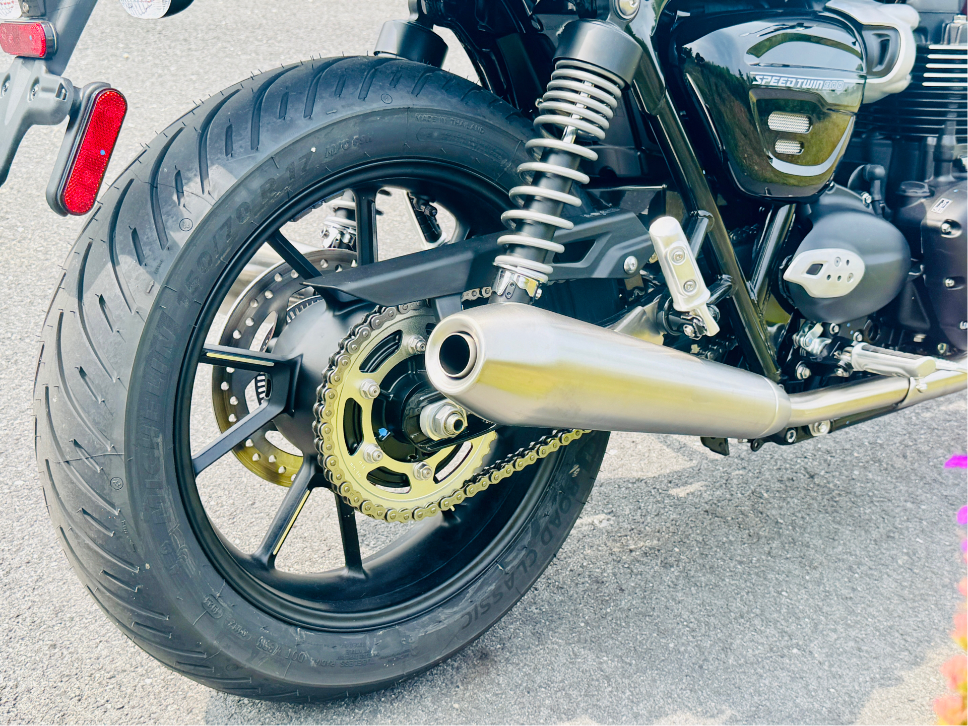 2024 Triumph Speed Twin 900 in Foxboro, Massachusetts - Photo 16
