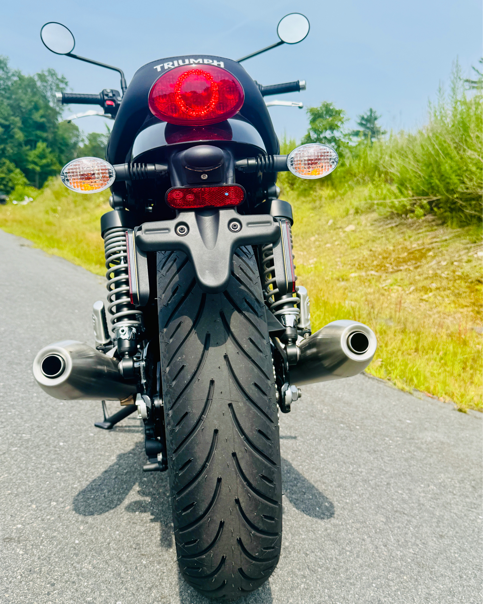 2024 Triumph Speed Twin 900 in Foxboro, Massachusetts - Photo 9