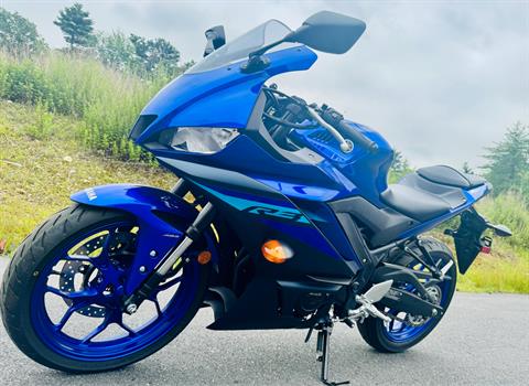 2024 Yamaha YZF-R3 in Foxboro, Massachusetts - Photo 17