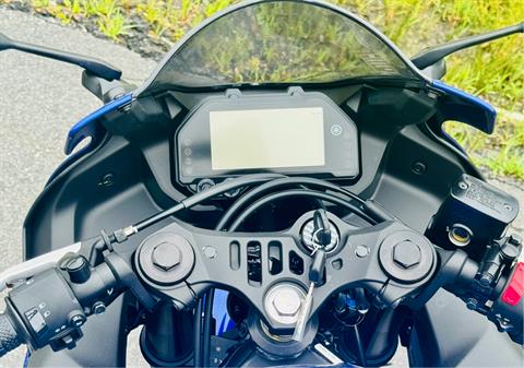 2024 Yamaha YZF-R3 in Foxboro, Massachusetts - Photo 2