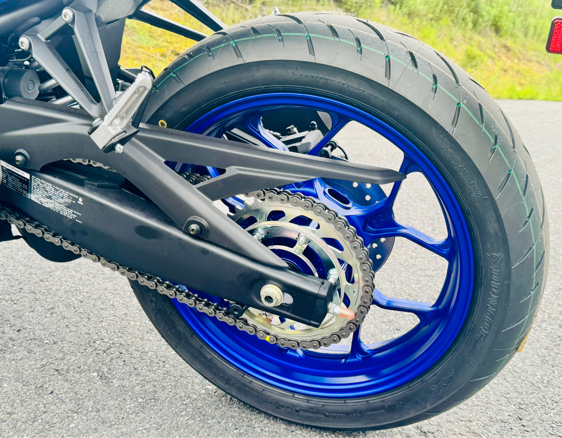 2024 Yamaha YZF-R3 in Foxboro, Massachusetts - Photo 6