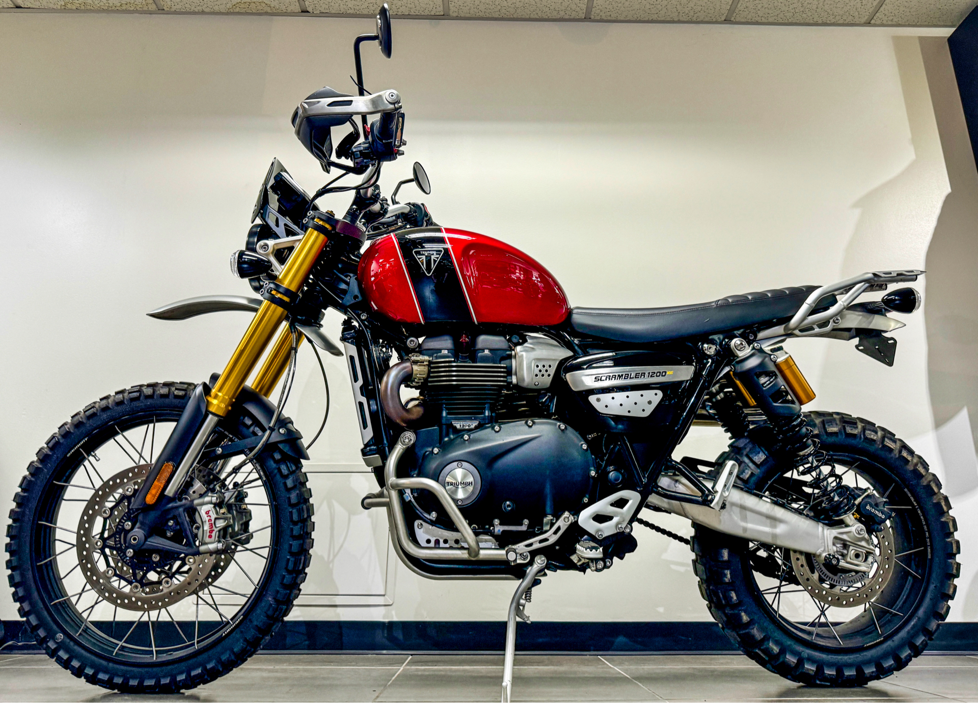 2023 Triumph Scrambler 1200 XE in Foxboro, Massachusetts - Photo 15
