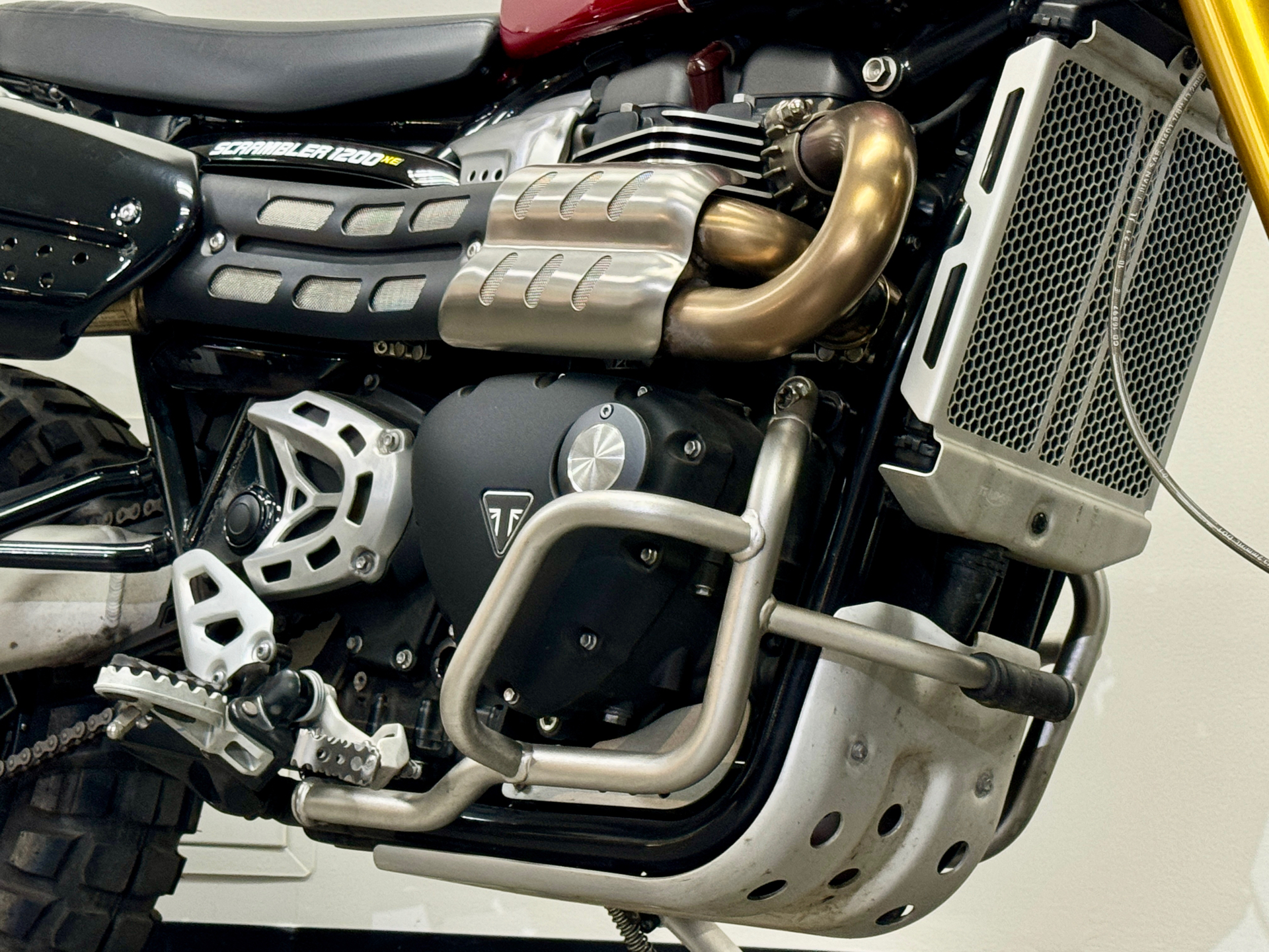 2023 Triumph Scrambler 1200 XE in Foxboro, Massachusetts - Photo 10
