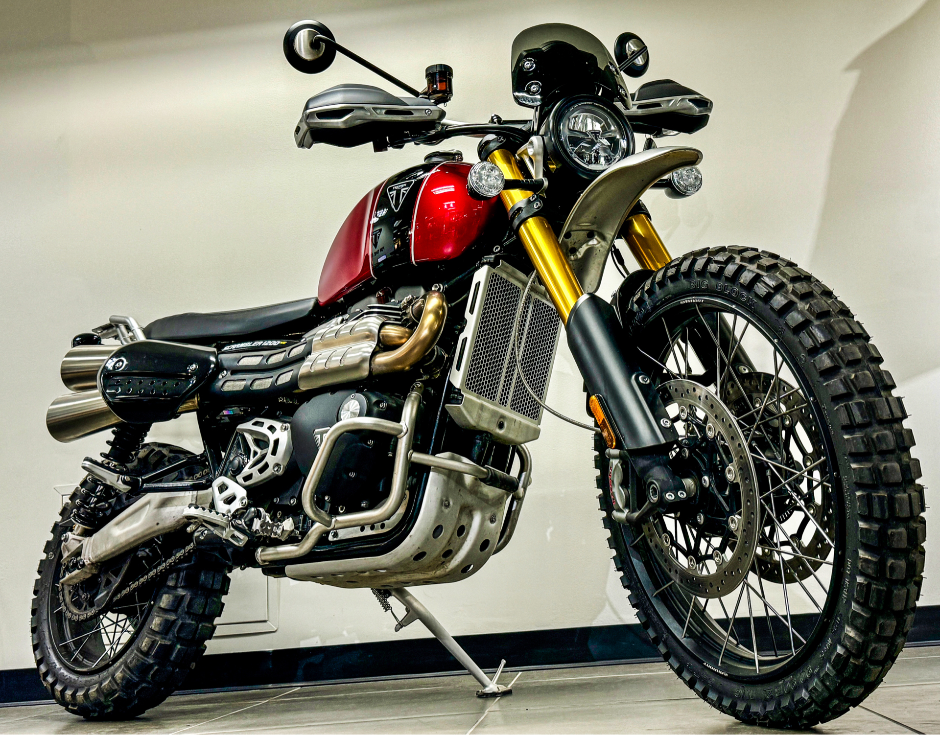 2023 Triumph Scrambler 1200 XE in Foxboro, Massachusetts - Photo 9