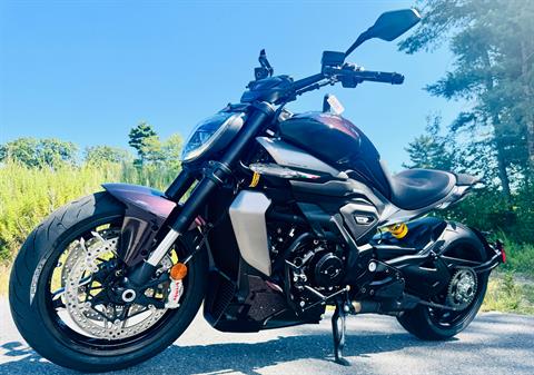 2025 Ducati XDiavel V4 in Foxboro, Massachusetts - Photo 5