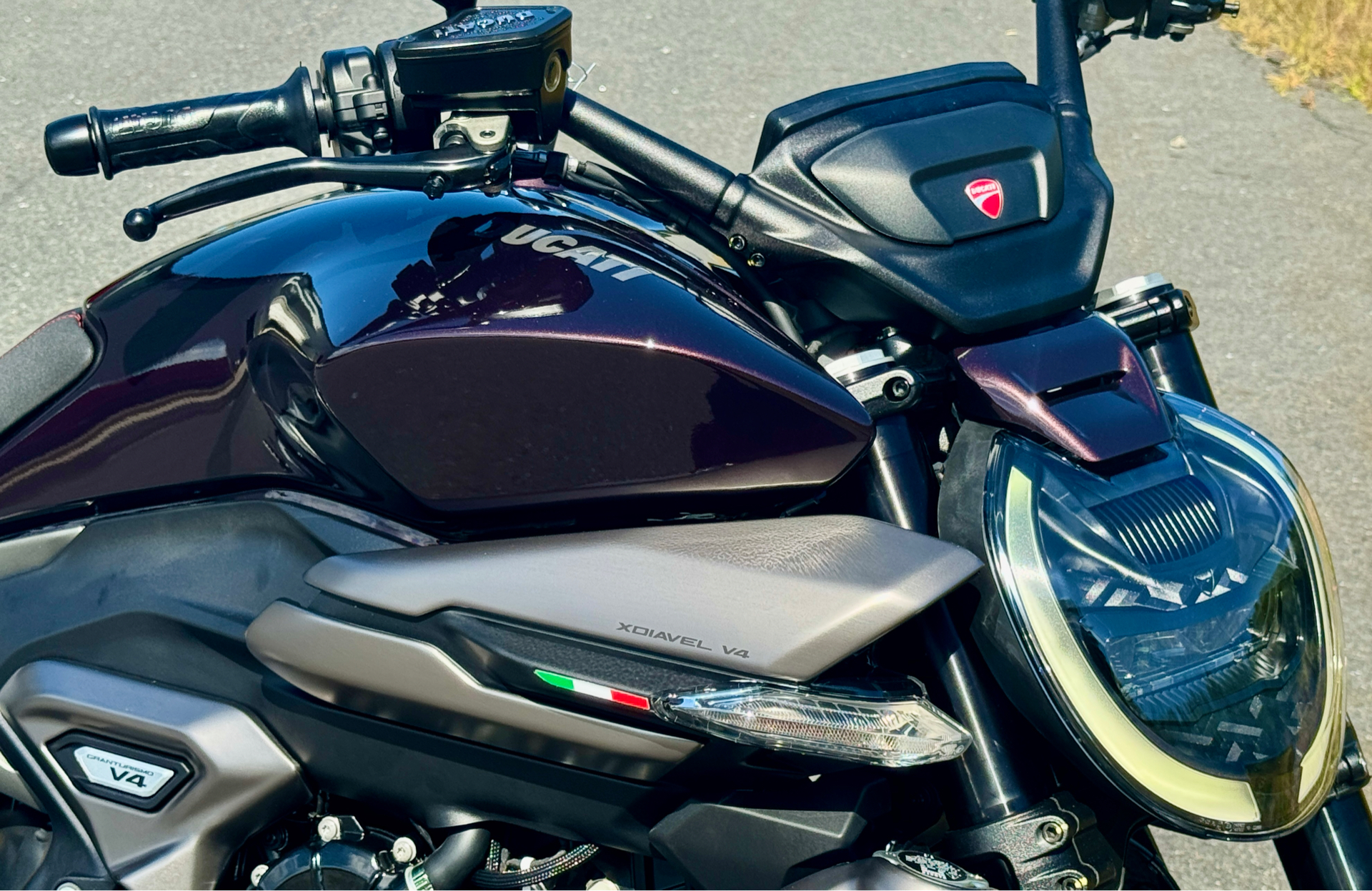 2025 Ducati XDiavel V4 in Foxboro, Massachusetts - Photo 4