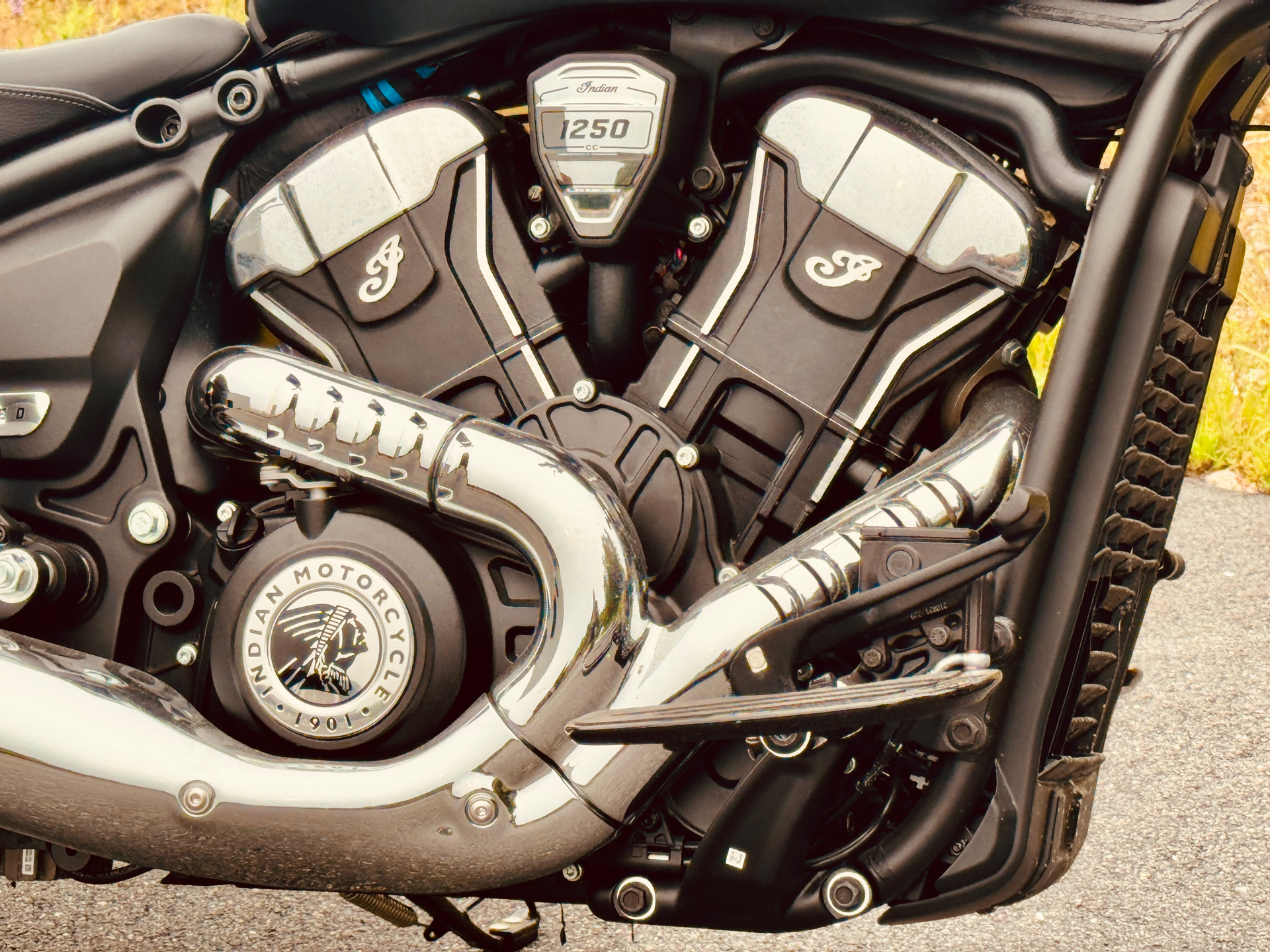 2025 Indian Motorcycle Super Scout® Limited +Tech in Foxboro, Massachusetts - Photo 14