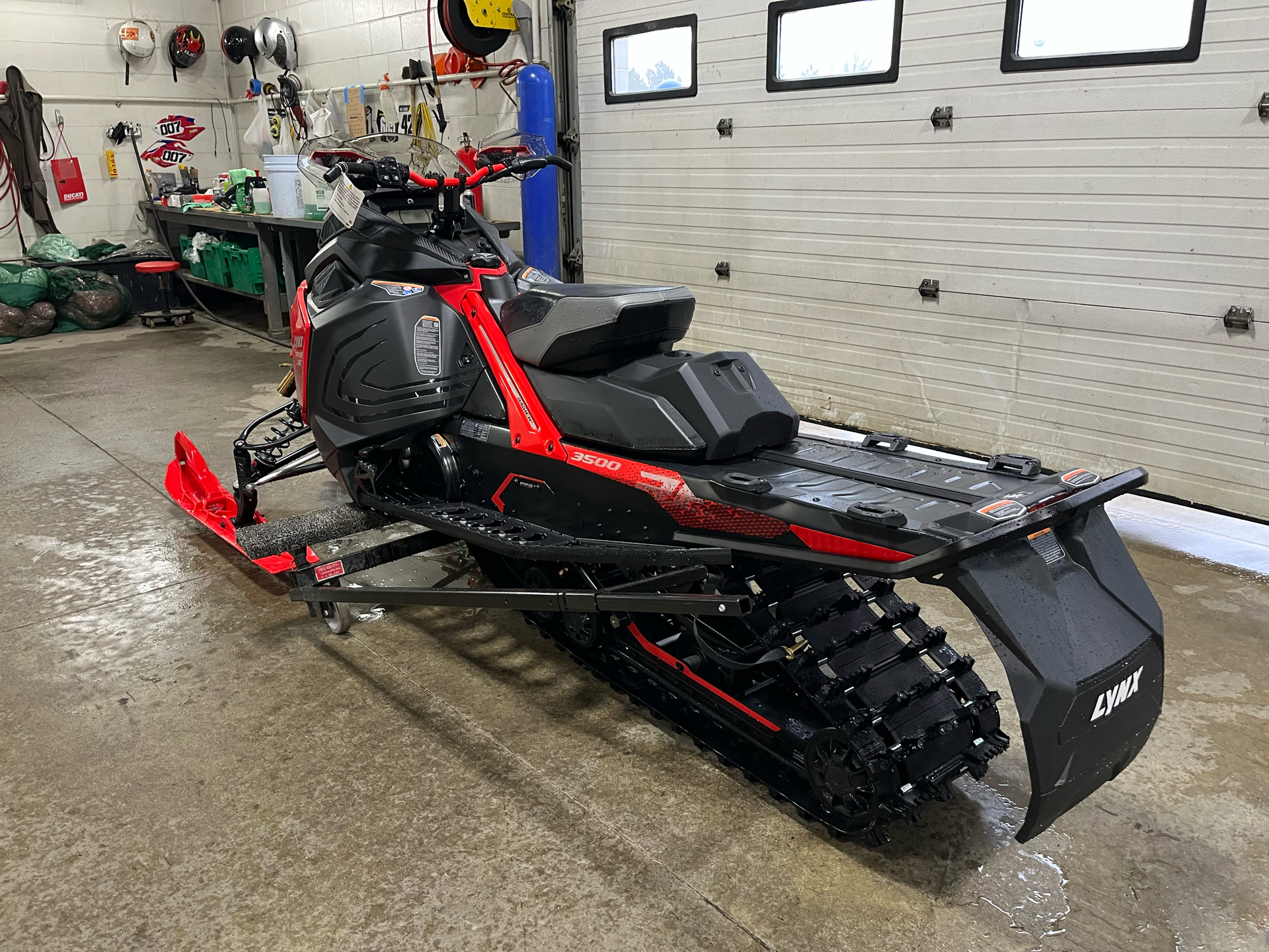 2025 LYNX Rave RE 600R E-TEC Ice Ripper XT 1.5 M.S. / E.S. in Concord, New Hampshire - Photo 5