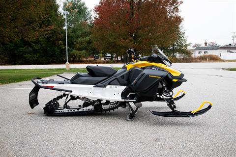 New 2025 Ski-Doo Renegade Sport 600 ACE ES Ripsaw 1.25 Snowmobiles