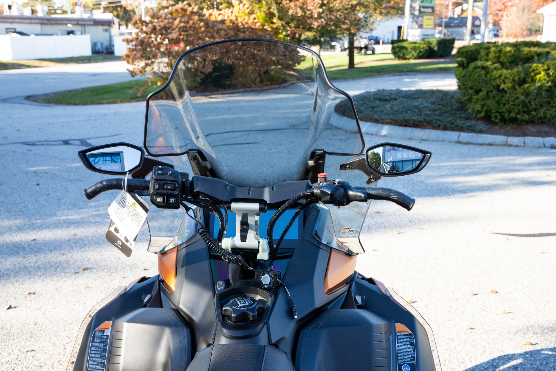 New 2025 Ski-Doo Grand Touring LE w/ Platinum Package 900 ACE ES