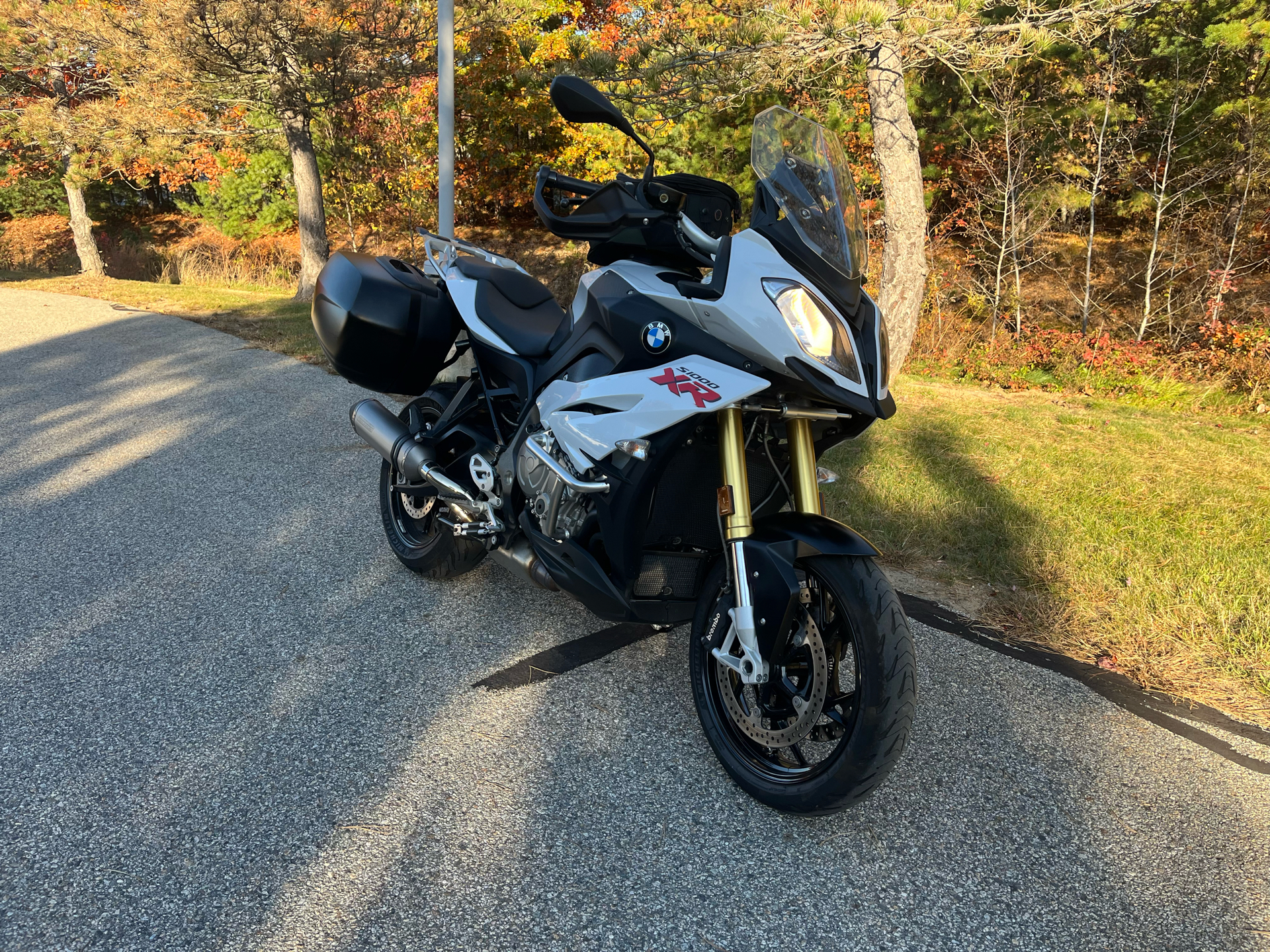 2016 BMW S 1000 XR in Concord, New Hampshire - Photo 2