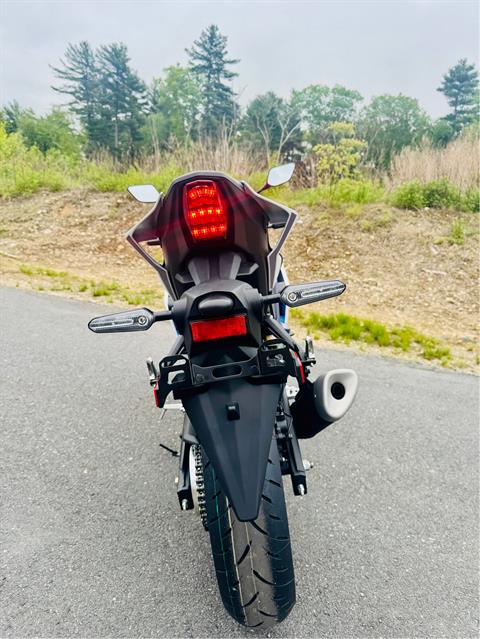 2025 Yamaha YZF-R3 in Concord, New Hampshire - Photo 7