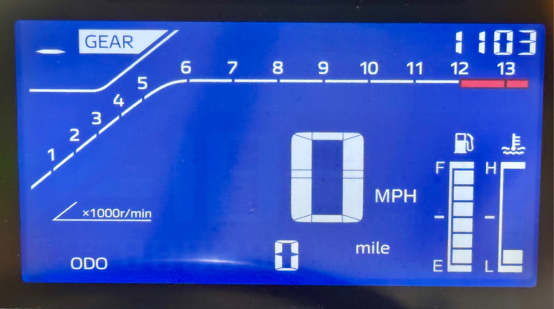 2025 Yamaha YZF-R3 in Concord, New Hampshire - Photo 4