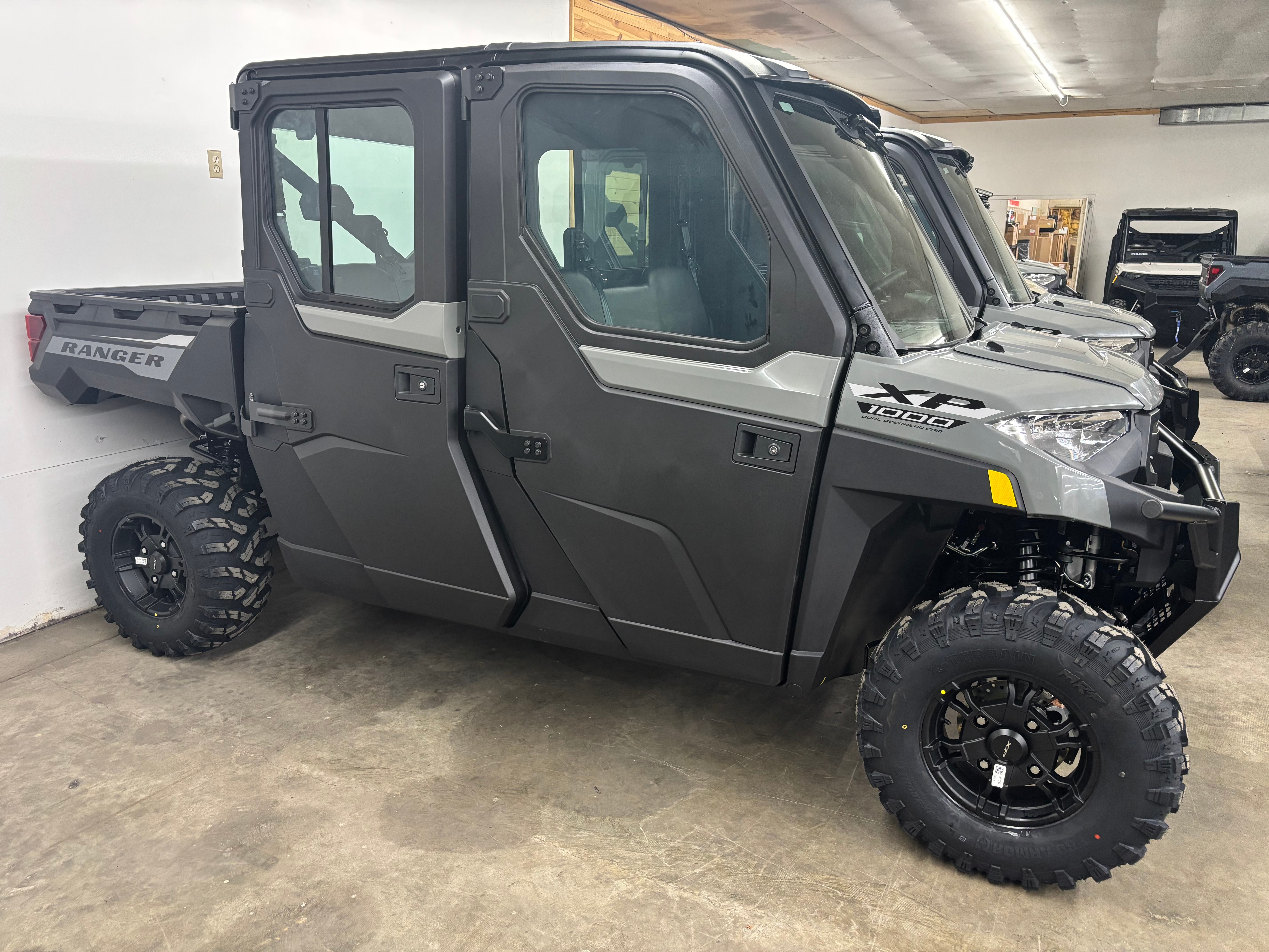 2027 Polaris Ranger Crew XP 1000 Cab 8